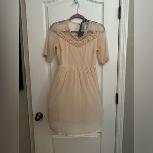 New girls dress size Small (age 8-10)